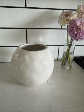 Pottery Barn White Glossy Globe Vase